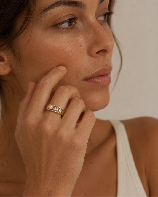 Pavé Line ring