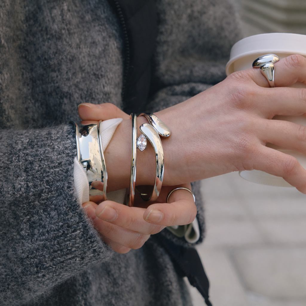 Electric Frost armband